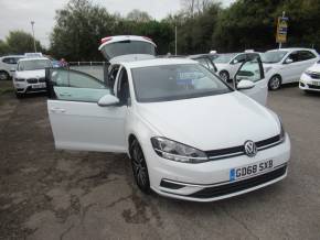 VOLKSWAGEN GOLF 2019 (68) at Crossroads Motors Ashford