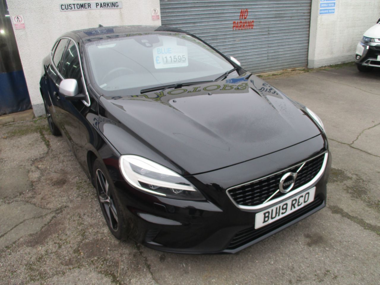 2019 Volvo V40