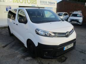 TOYOTA PROACE-VERSO 2017 (67) at Crossroads Motors Ashford